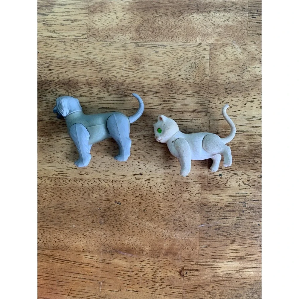 Vintage 1982  Barbie Fluff Cat Cuddly Kitten & Beauty Dog w Original Accessories